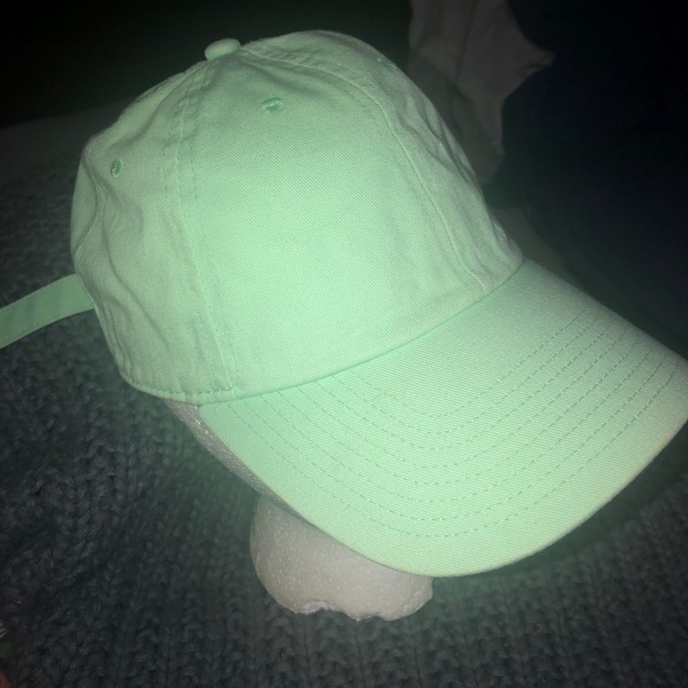 nike hat - Picture 2 of 2